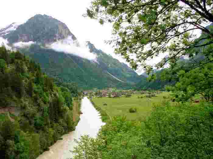 邁林根 (Meiringen)區2006.05.29_阿蕾施爾特東口Aareschlucht_Ost左側[1]